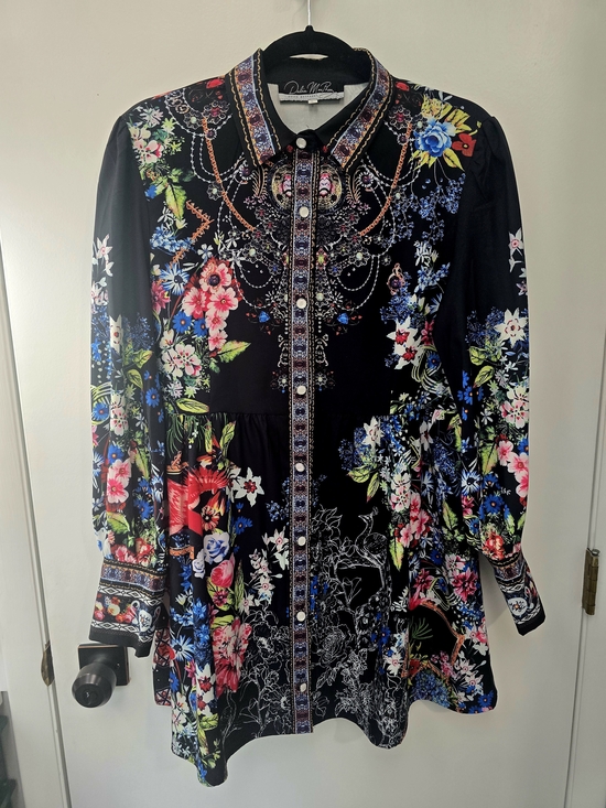 Delia McFee Dresses & Skirts - Delia McFee Black Floral Button Down Long Sleeve Minidress-Large CHIC!